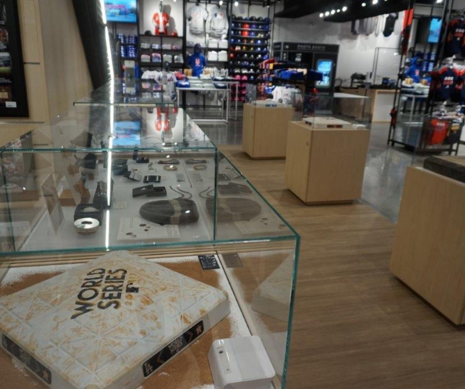 Fixtures for stores